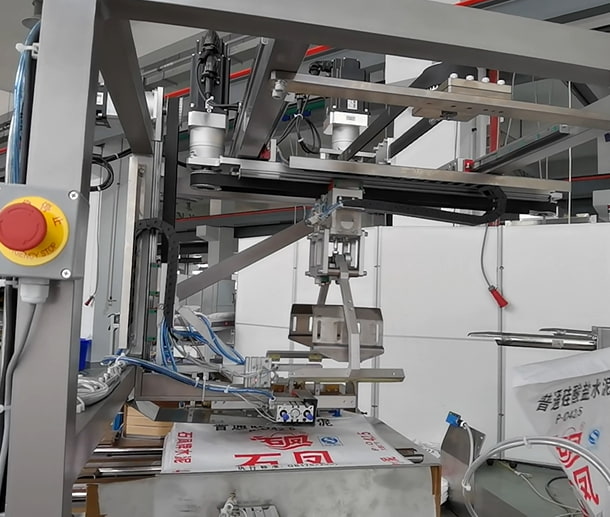 Gripper mechanism PP woven bag insertion machine manufacturing plant cost